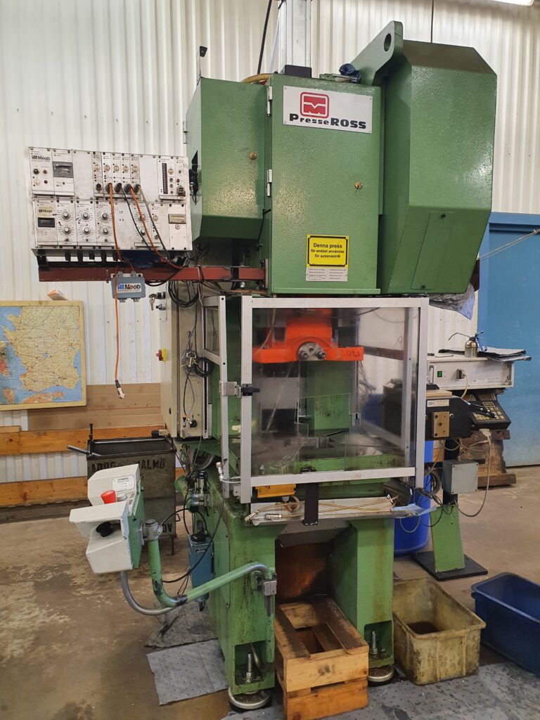 4186 presse ross v4-40